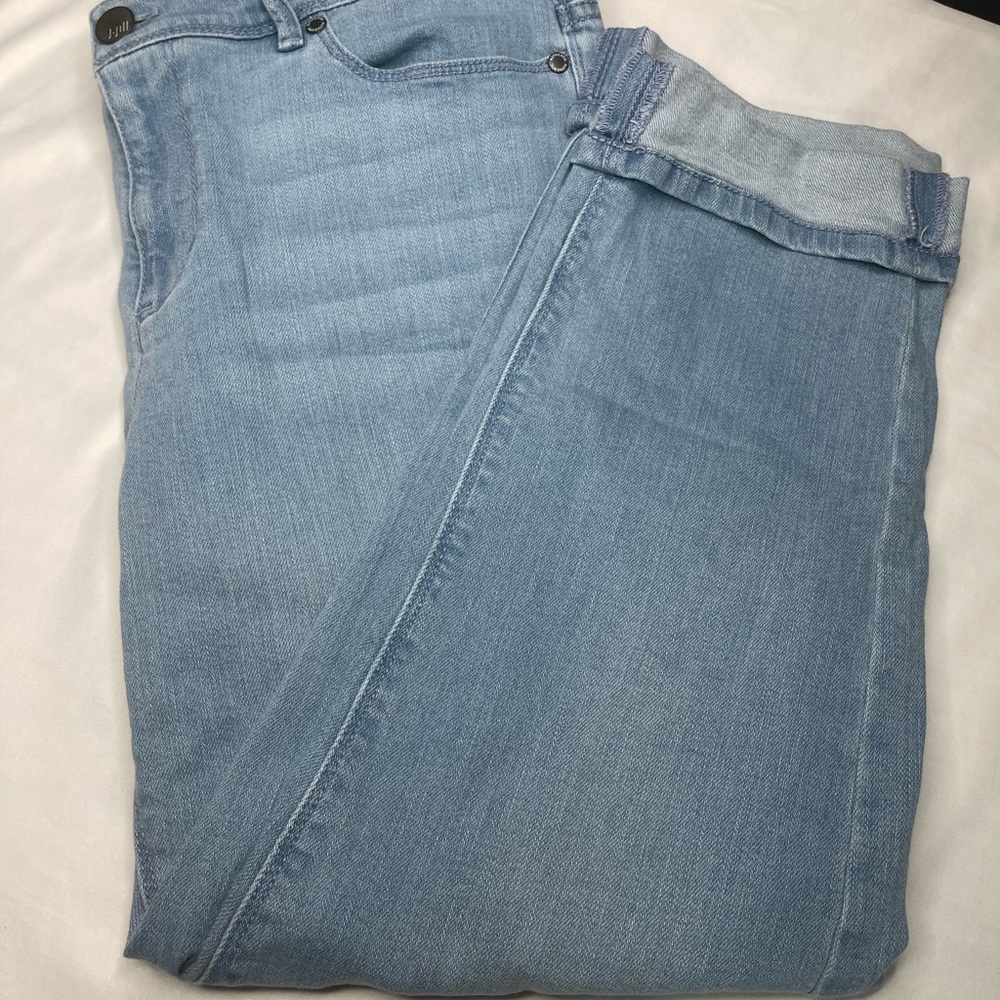 J.Jill crop jeans Size 10 Authentic Fit